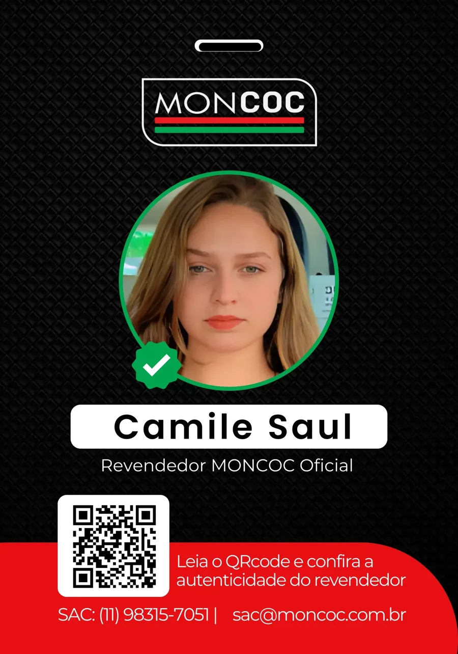 Crachá oficial MONCOC de Camile Saul